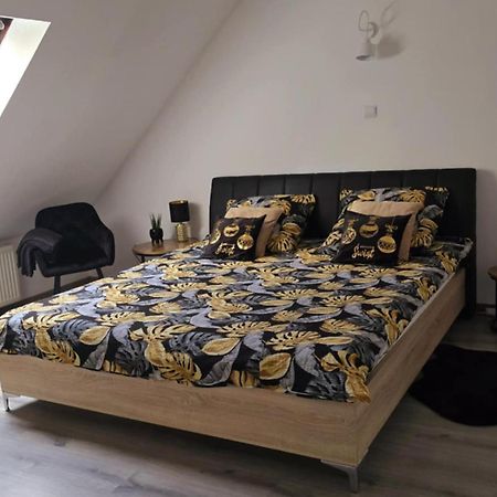 Wyjatkowy Apartament W Miliczu ภายนอก รูปภาพ