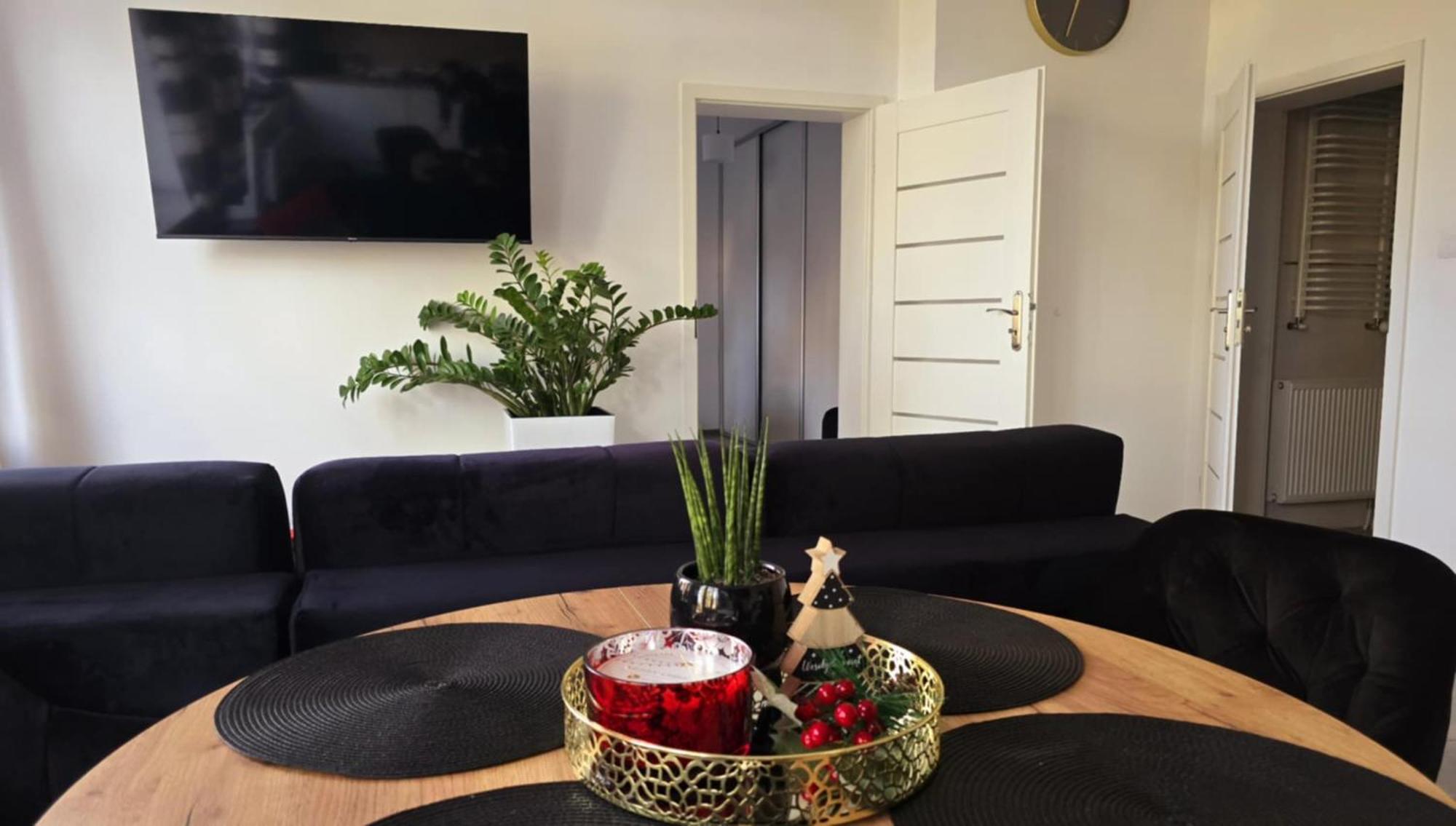 Wyjatkowy Apartament W Miliczu ภายนอก รูปภาพ